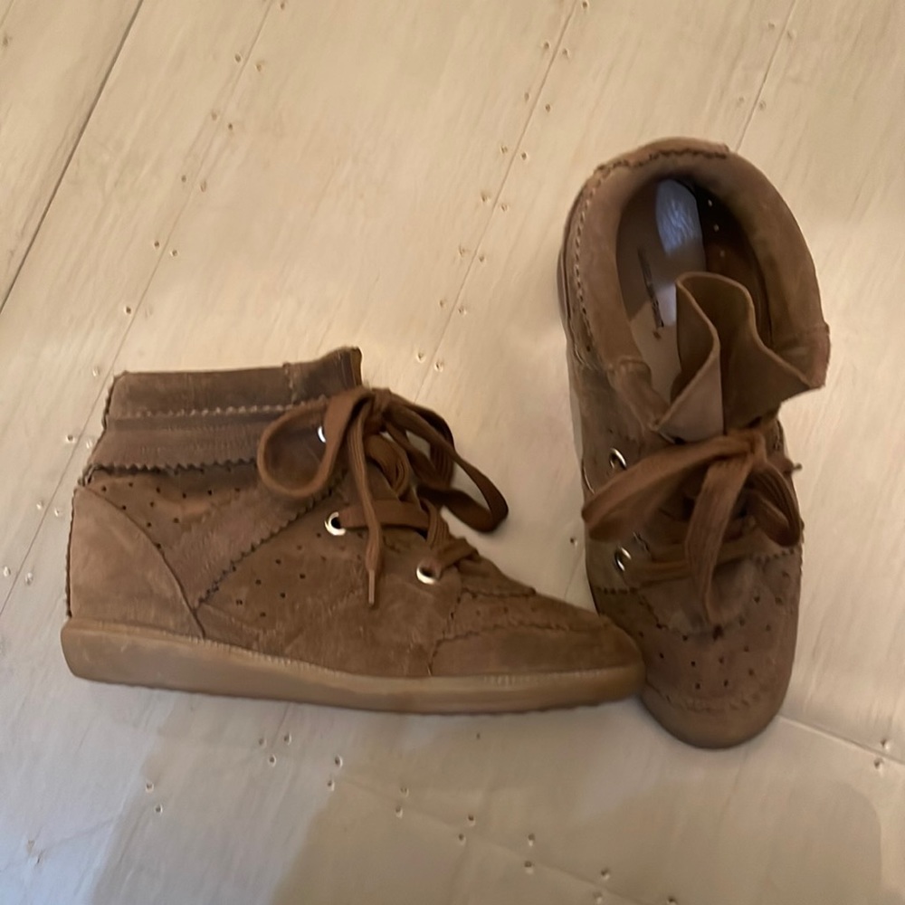 Isabel Marant Bobby Suede Sneakers